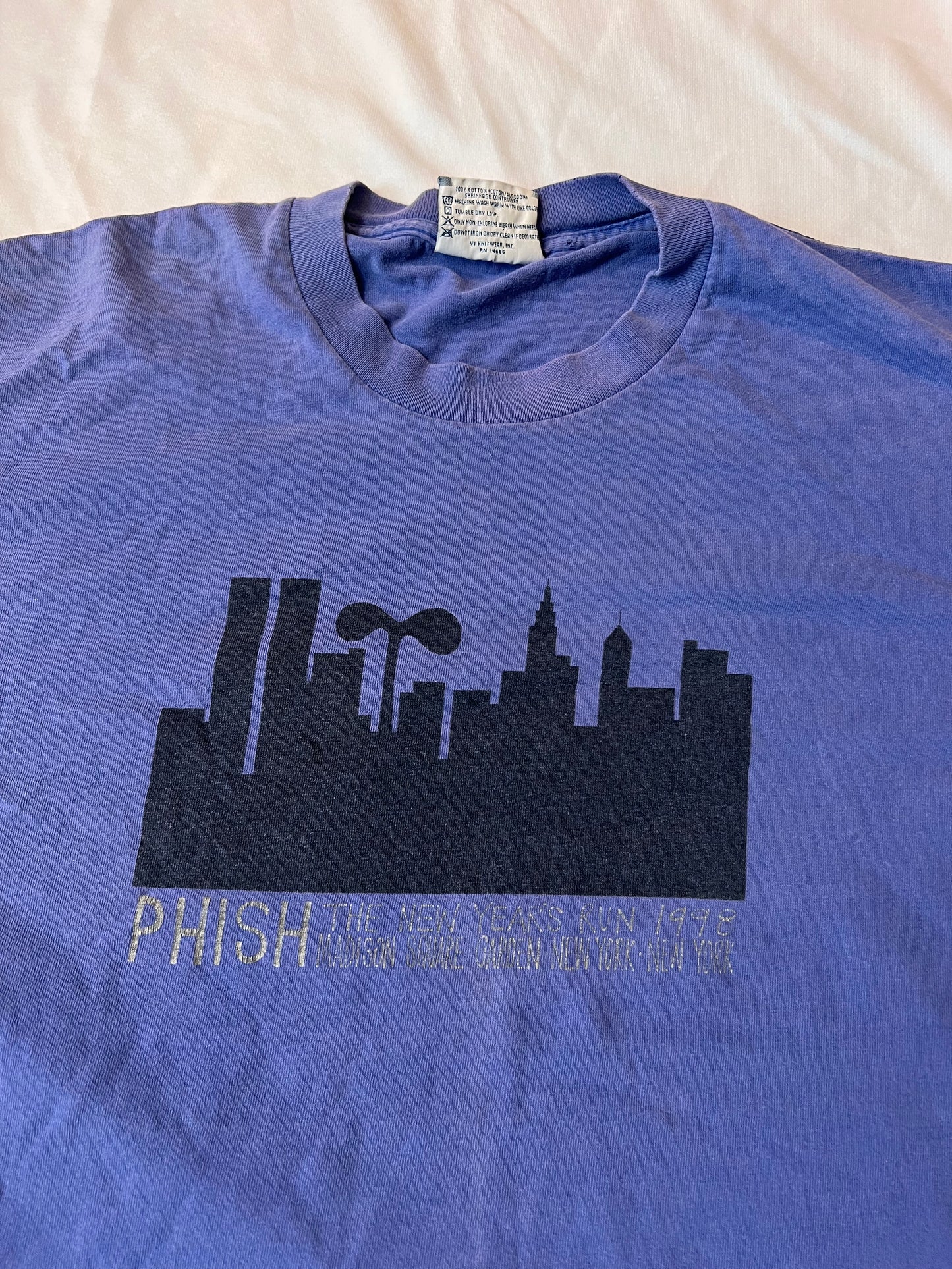 Vintage Phish NYC '99 Tshirt (Large)